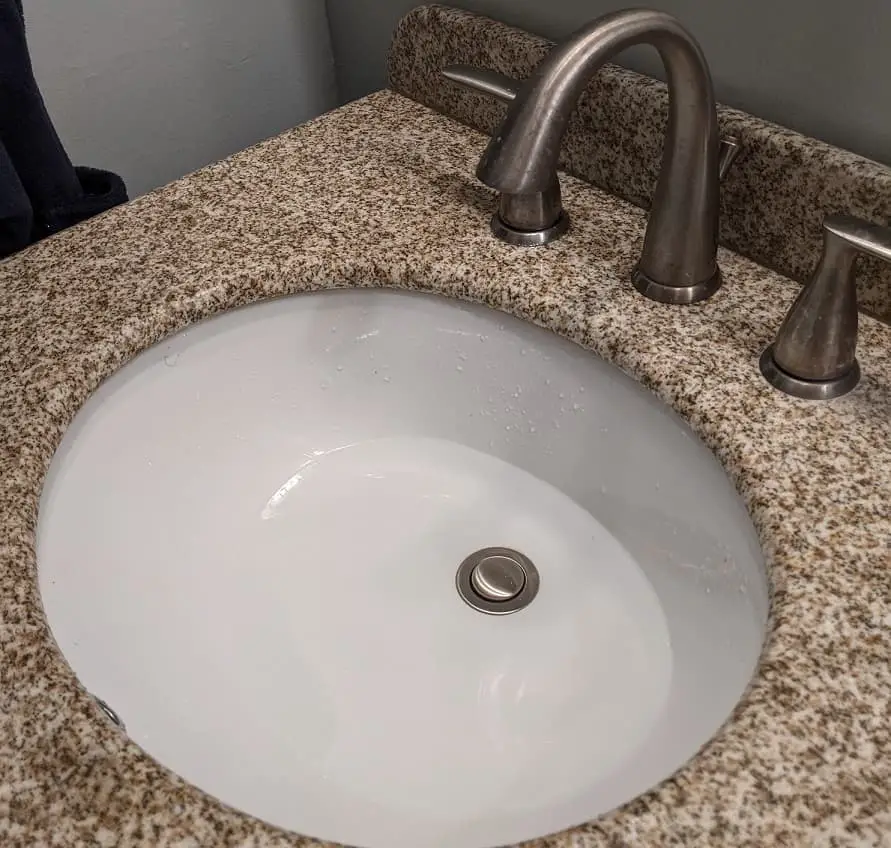 Bathroom faucet drain